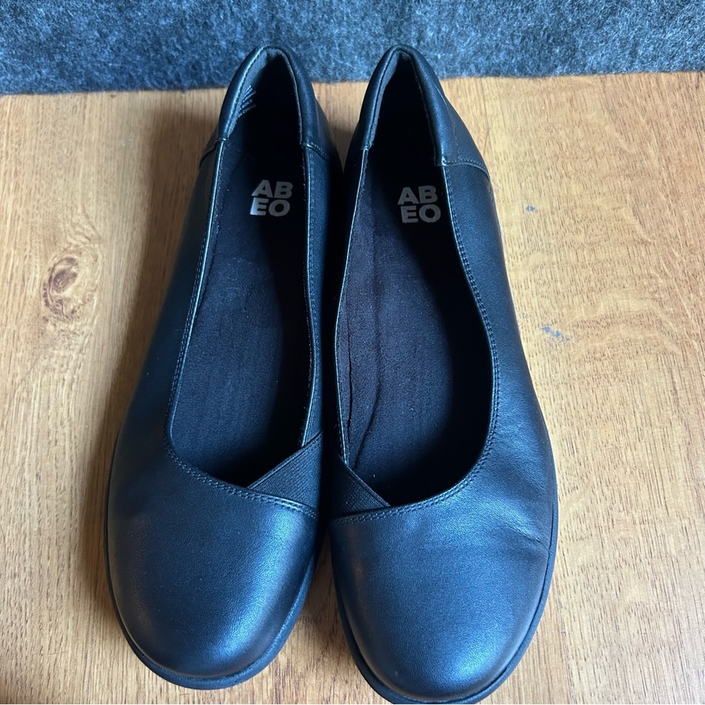 Abeo Shoes, women's size 8.5 orthopedic black flats